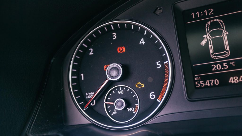 car dashboard warning light